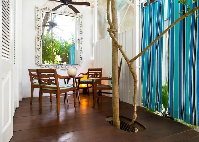 Antigua 2br Caribbean Oasis - Unique Design Near Playa del Carmen