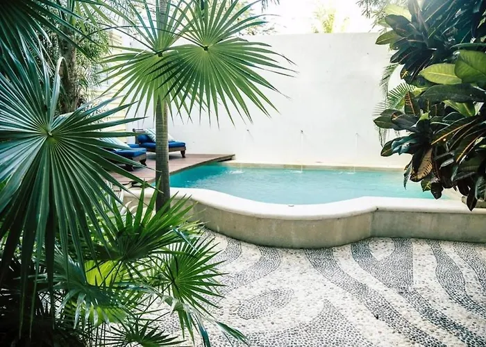 Antigua 2br Caribbean Oasis - Unique Design Near Playa del Carmen